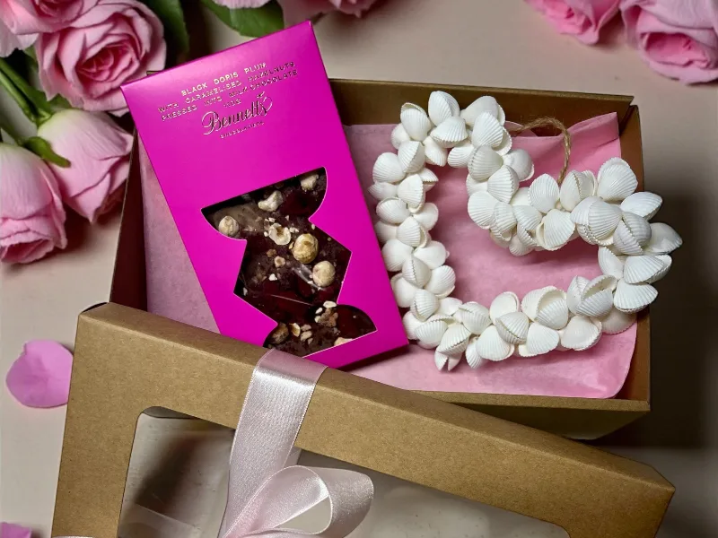 Special – Chocolate & Shell Heart