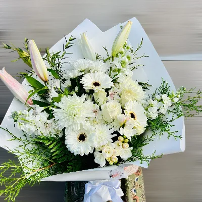 Elegant White Flower Bouquet