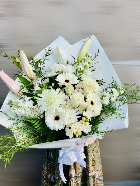 Elegant White Flower Bouquet