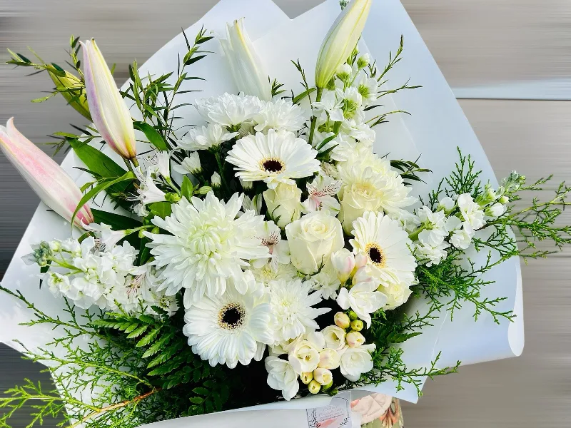Elegant White Flower Bouquet